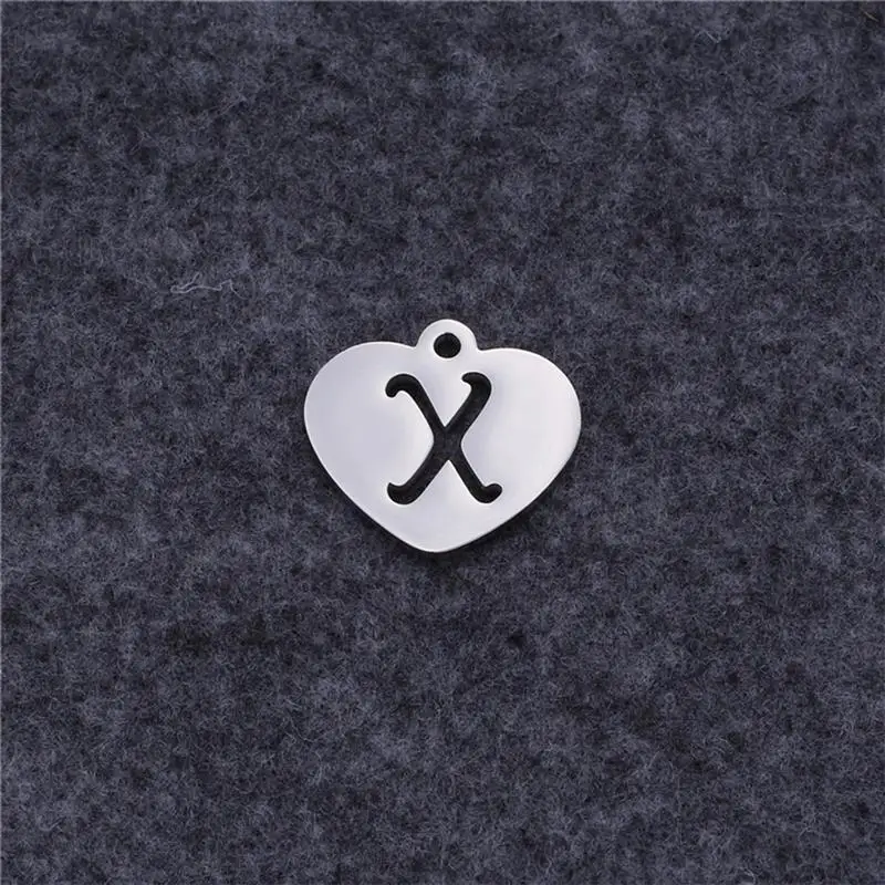 26 A-Z Английский алфавит в форме сердца Титановая Сталь Кулон Поиск для DIY Изготовление браслета ожерелья ювелирные изделия аксессуары ручной работы