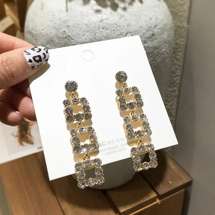 

MENGJIQIAO 2018 New Statement Shining Crystal Three Square Long Pendientes Fashion Vintage Statement Rhinestone Dangle Earrings