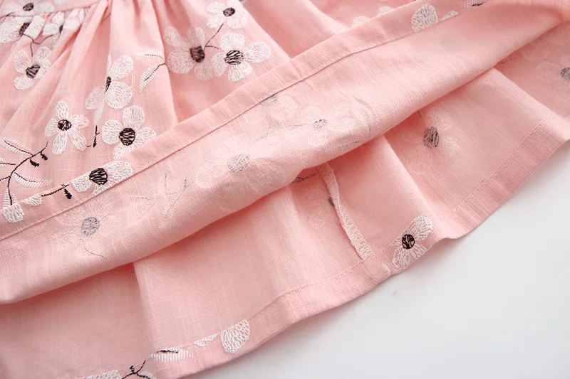 3719443382_1493038097