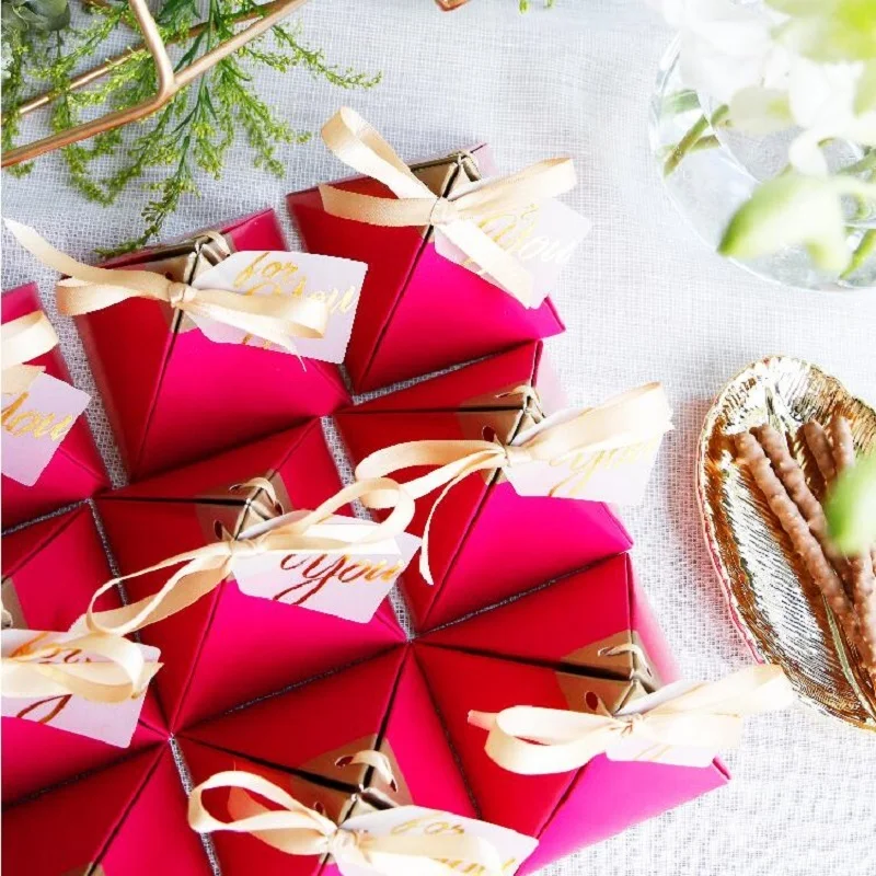100pcs Rose Red Triangular Pyramid Style Candy Box Wedding Favors Party Supplies Paper Gift Boxes with THANKS Card Chocolate Box package (5)