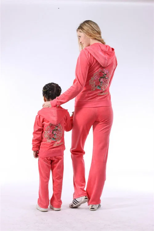 mum and daughter matching tracksuits