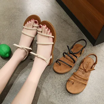 

2019 summer new comfortable simple solid color sandals women soft and comfortable wild casual sandals.
