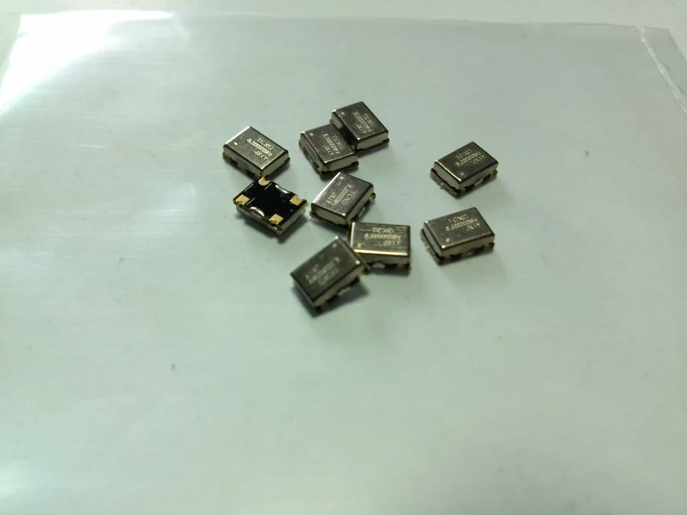 Кристаллический осциллятор высокой точности 0.1PPM SMD с функцией компенсации