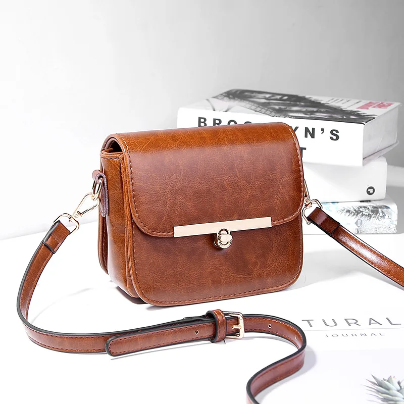 

2019 Spring New Women's Bag Korean Handbag Oil Wax Leather Retro Miniature Bag Single Shoulder Bag