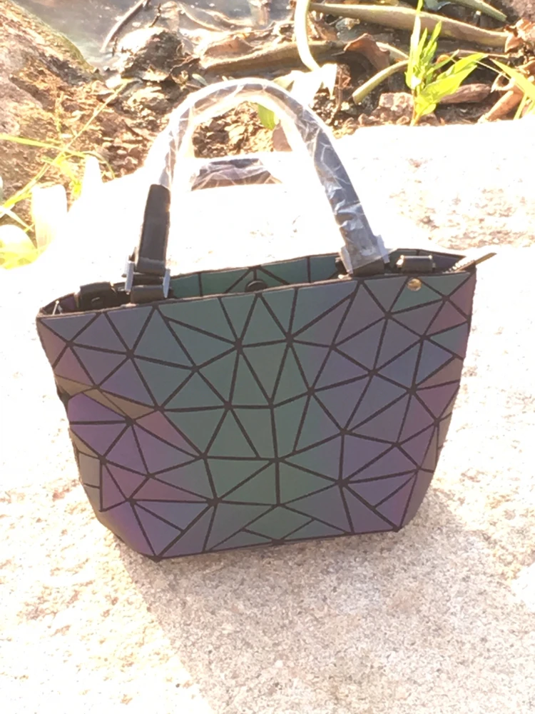 A221D0FB511993A6B879FFC3D946EF16