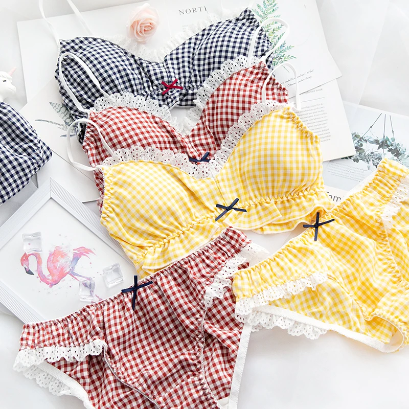 

Small Fresh Japanese Cute Vintage Plaid Lace Bow Ruffles Underwear Set No Rims Bra Sweet Sexy Bra & Panties Set Lingerie Suit