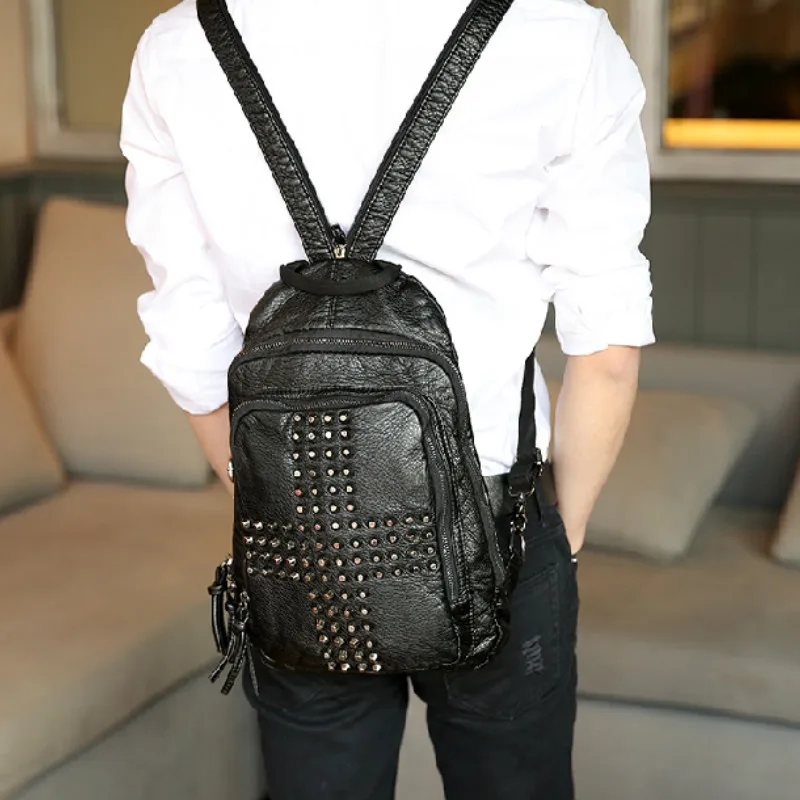 

Tidog rivets backpack male leisure tide backpack