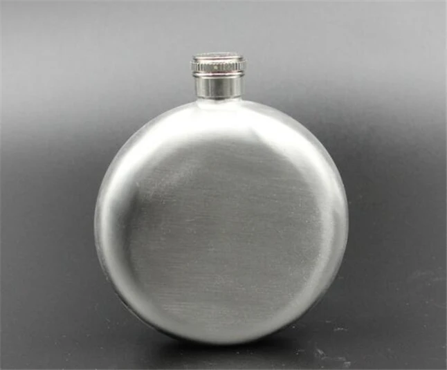 

5oz Portable Round design Stainless Steel Pocket Hip Flask Alcohol Flagon Russian Wine Whiskey Mini Bottle for Hiking Carry
