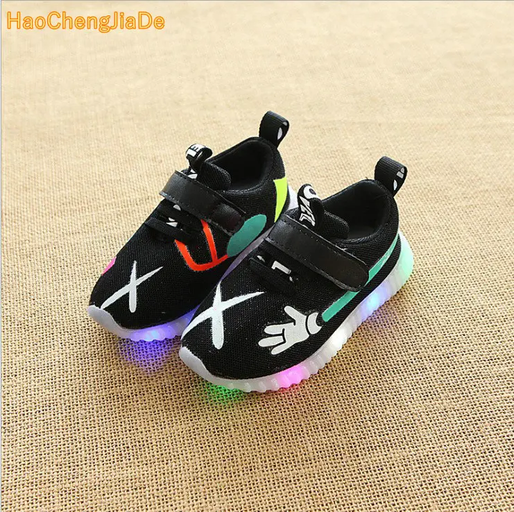 

Children Lamp Children In The Spring and Autumn New Fund New Canvas Shoes Leisure Cartoon Boy Bright Led Shoes of The Girls