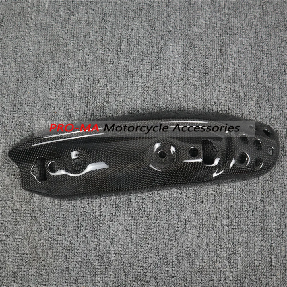 Motorcycle Exhaust Cover in Carbon Fiber For Ducati Scrambler 1100, Special, Sport Plain glossy weave