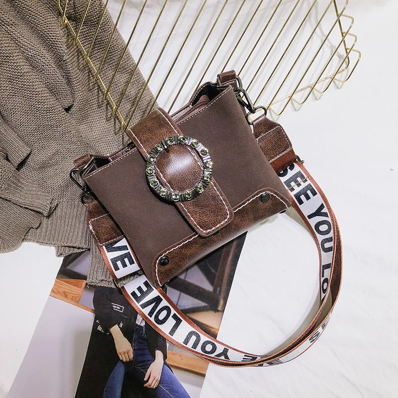 

Women's Designer Handbag 2019 Korean version Fashion New Quality Matte PU Leather Women bag Diamond Rivet Shoulder Messenger Bag