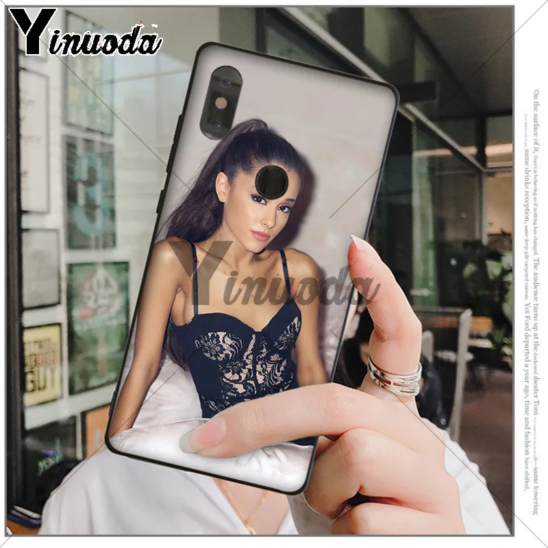 Cat Ar Ariana Grande