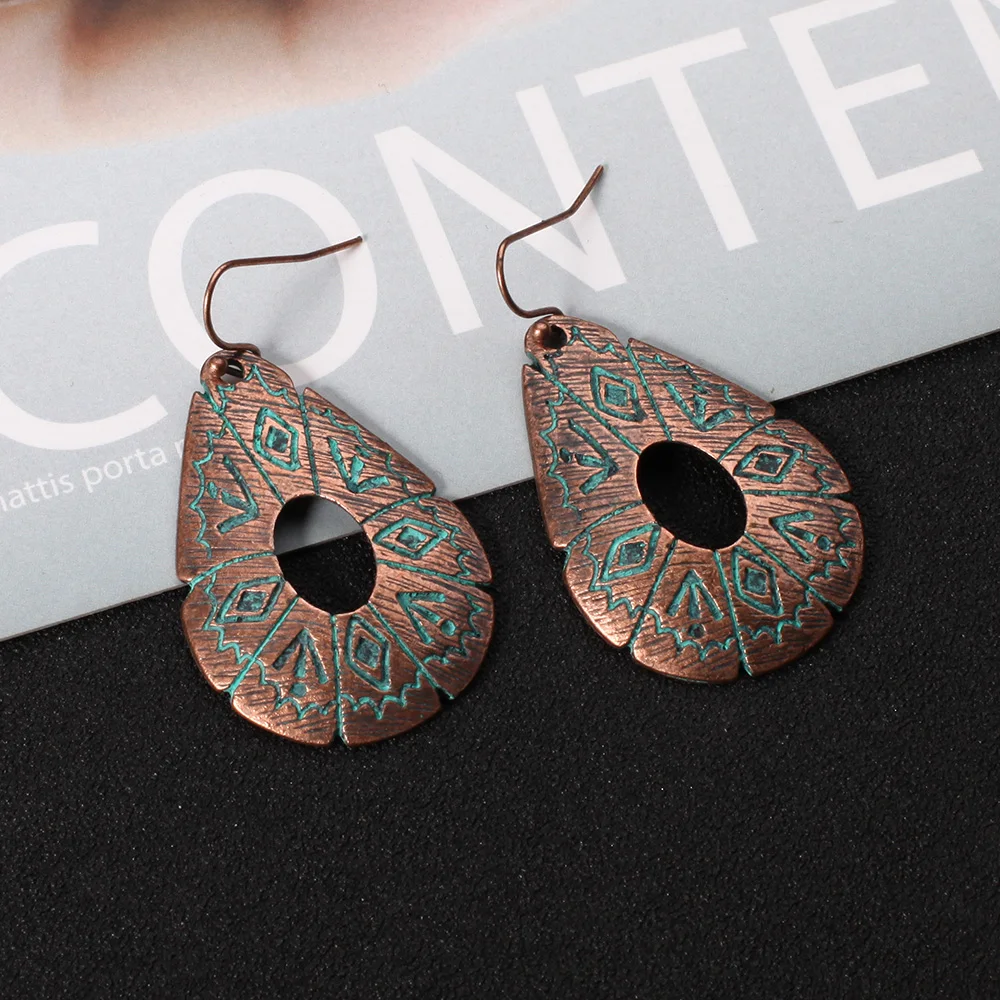 HY-7224-1 EARRING (8)