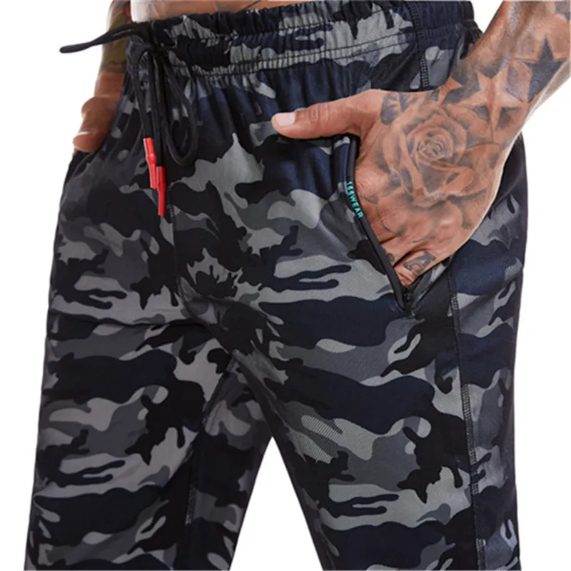

2019 New Camouflage Pants Men Sportswear Camo Slim Elastic Sweatpants Casual Trousers Gyms Fitness Bodybuilding Pants