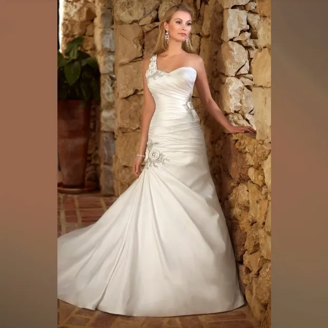 One Shoulder Sweetheart Wedding Dress