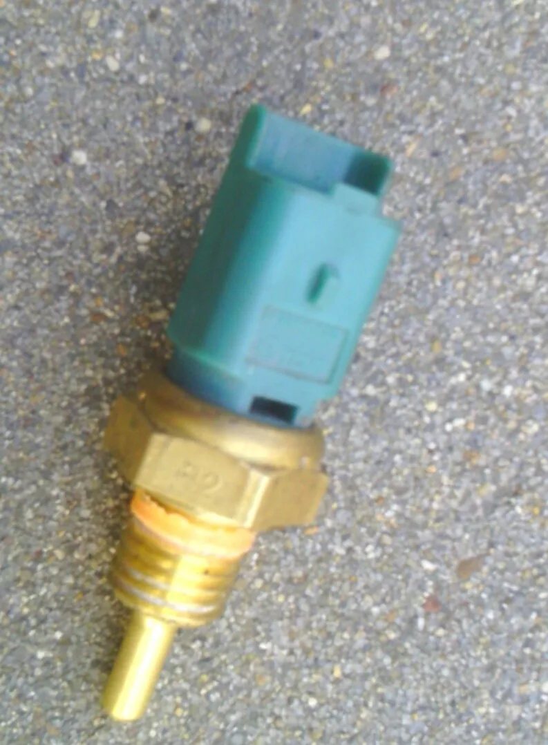 

For Citroen triumph bombards for pulchritudinous 307 temperature sensor plug water temperature sensor