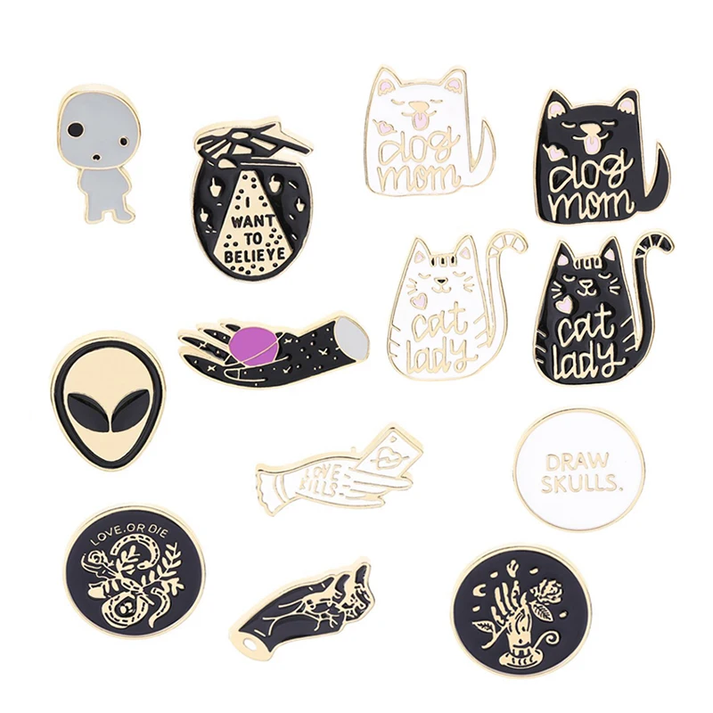 

Fashion Cartoon Punk Brooch Cute Animal Cat Dog Enamel Needle Hand Round Alien Metal Badge Ladies Decoration Collar Pin Jewelry