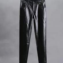 Мода искусственного кожаные штаны Для мужчин эластичные обтягивающие кожаные брюки мужской моды Стиль карманы на молнии Повседневное Slim Fit Для мужчин s брюки