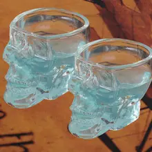 Стеклянные и крепкие головки клюква и кофейные чашки можно использовать для хранения различных алкогольных и различных напитков и можно использовать в вечерние