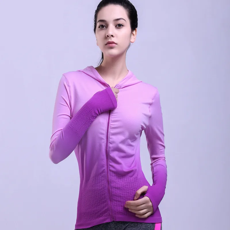 Спортивная кофта с рукавами. Кофта для бега женские. Фитнес куртка женская.