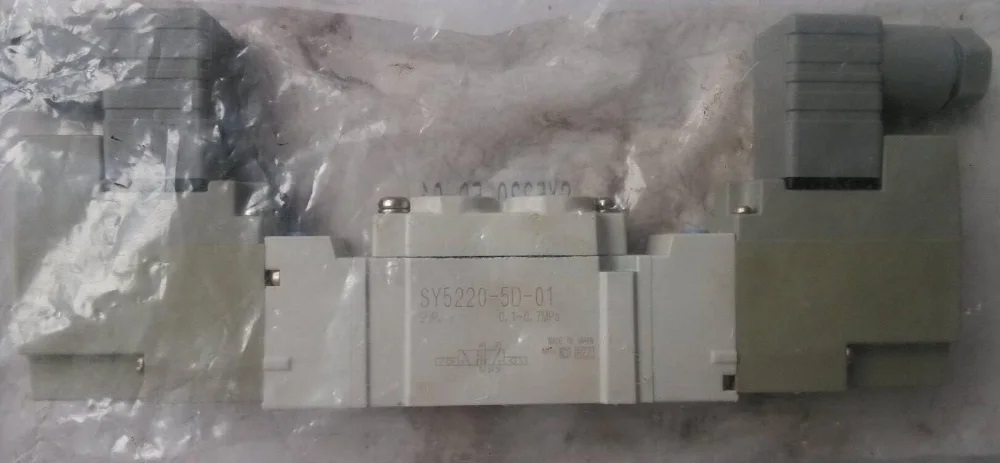 все цены на New and original Solenoid valve SY5220-5D-01 онлайн