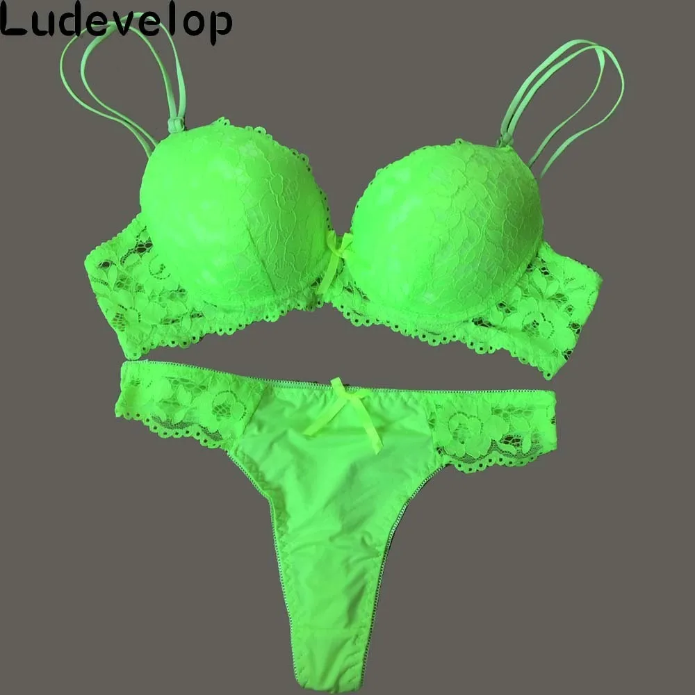 Ludevelop сексуальные стринги кружевной бюстгальтер Push Up Белье женское нижнее белье Комплекты Intimates цветочной вышивкой черный, белый цвет бюстгальтер Краткие наборы - изображение