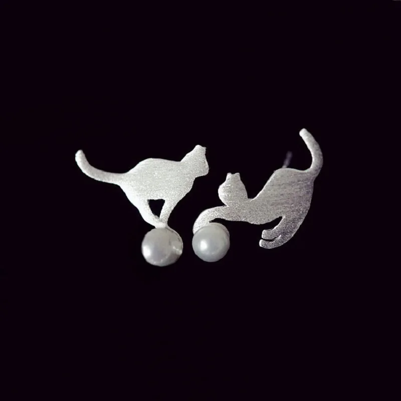 

Naughty pet Cat Play Ball stud Earrings Women Stainless steel Earrings Jewelry Gift