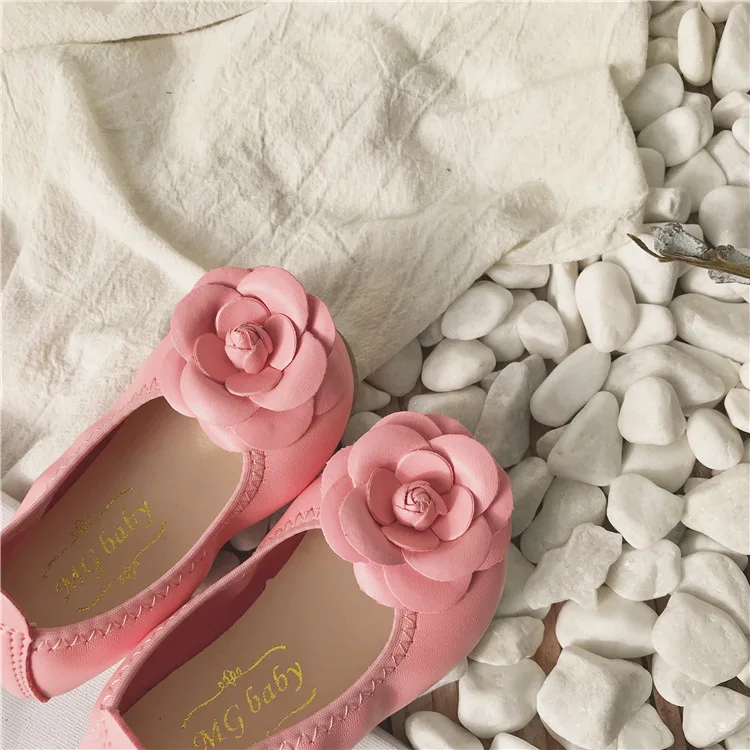 

Brand New Fashion Children Princess Dance Shoes Kids Girl Dress Party Shoes Flats Casual Single Soft Slip-on