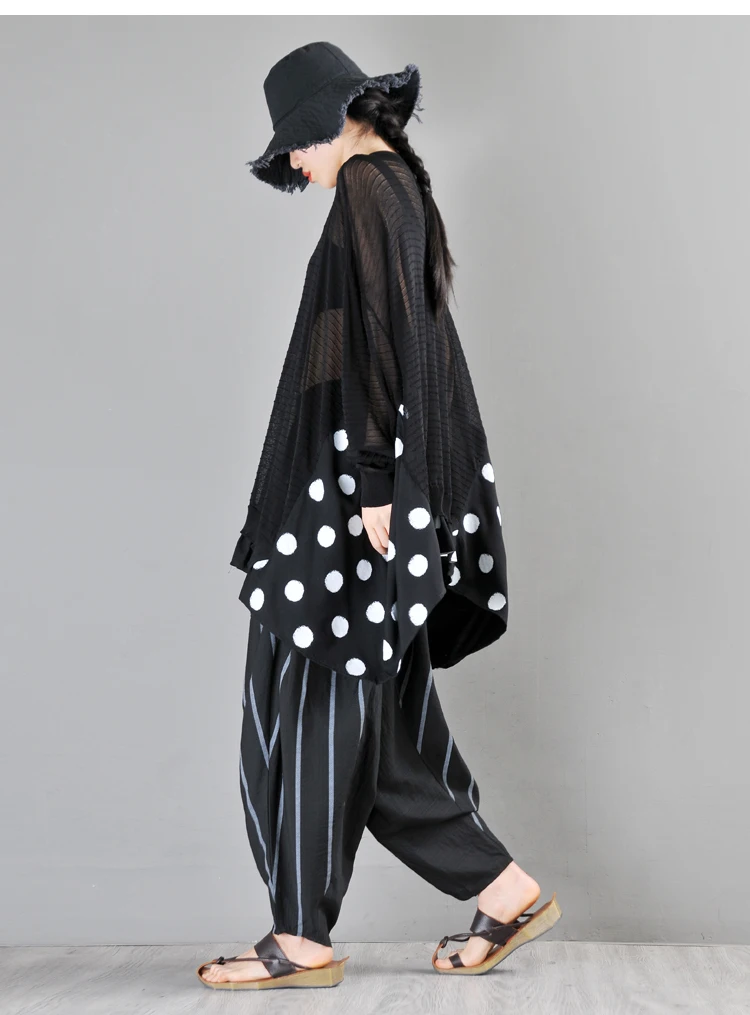 [EAM] новая осенне-зимняя футболка с круглым вырезом и длинным рукавом в черный горошек с принтом, модная женская футболка большого размера JW630