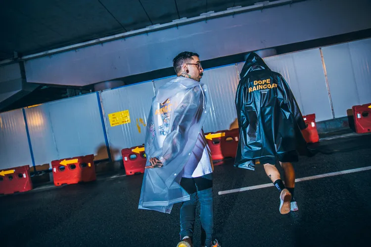 Rain suit  (30)