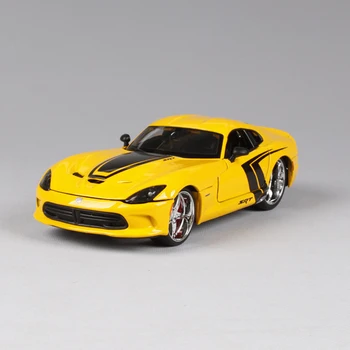 

Maisto 1:24 Diecast Model 2013 SRT Viper GTS Yellow Alloy Car Metal Toys gift modified car simulation model For Collection