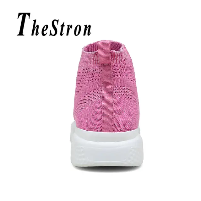 dark pink sports shoes