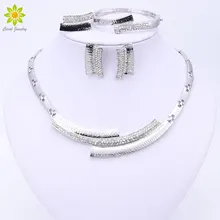 Fina Perlas Accesorios de La Boda Africana Sistemas de la Joyería de Plata del Cristal Plateado Nupcial Collar Pulsera Pendientes Anillos Set Para la Mujer