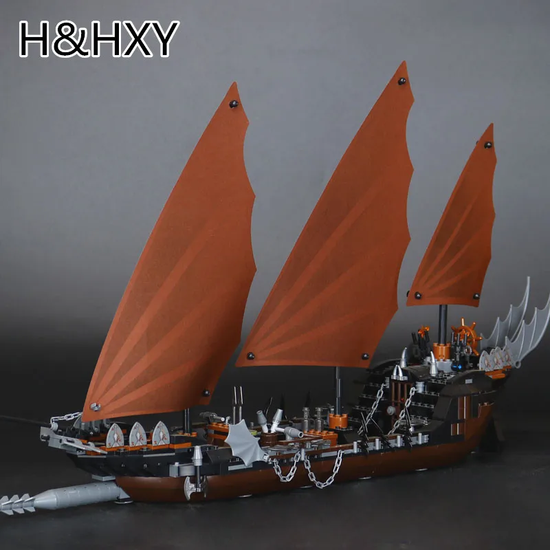 

IN STOCK H&HXY 16018 756 Pcs Genuine The lord of rings Series The Ghost Pirate Ship Set Lepin Building Block Brick Toys 79008