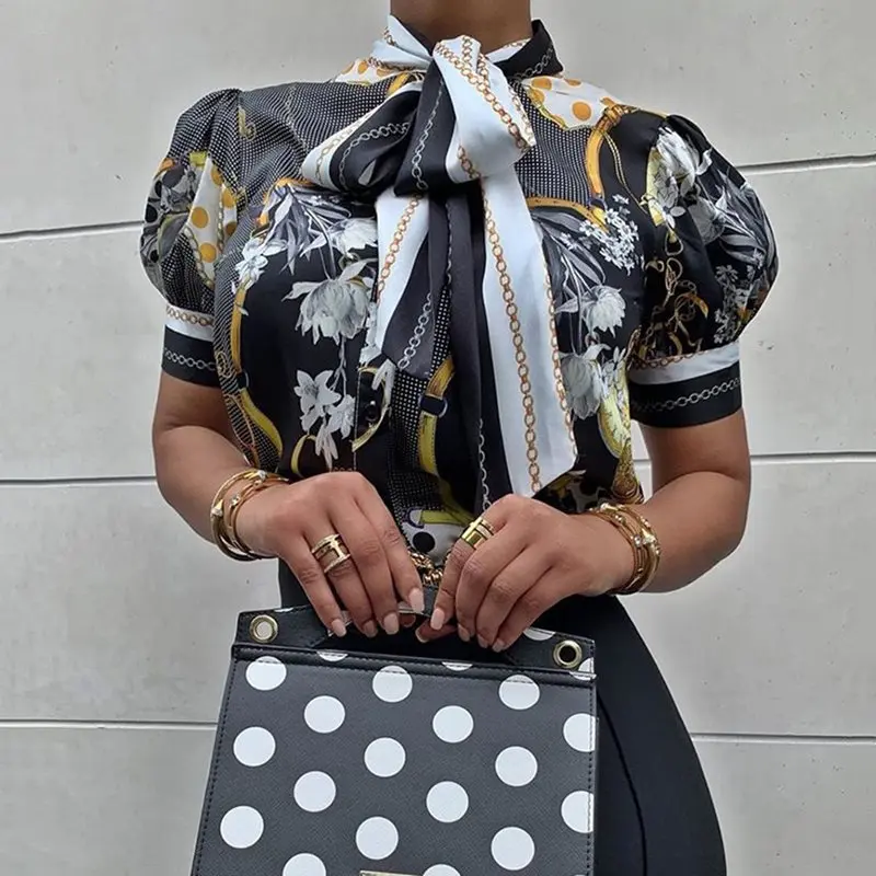 Черная Цветочная блузка с коротким рукавом размера плюс для женщин 4XL винтажная Офисная Женская водолазка с бантом на шнуровке летние топы - Цвет: Черный