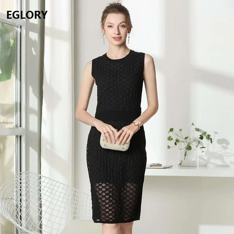 

One Piece Dress 2019 Autumn Fashion Women Hollow Out Crochet Knitting Sleeveless Knee-Length Black White Knitted Dress Female