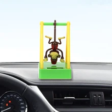 На солнечных батареях животное кукла автомобиль орнамент украшение приборной панели качели Обезьяна для автомобилей, стильный, Забавный Подарок Авто интерьерные аксессуары