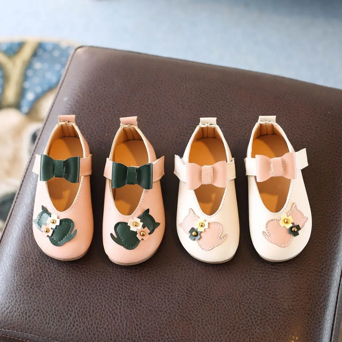 Обувь принцессы для девочек; маленькие кожаные туфли; коллекция года; сезон осень; новые детские тонкие туфли; модная обувь с рисунком милого кота; детская обувь для учебы; прогулочная обувь