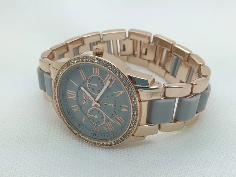 Beaute Кристалл Ободок платины Женева Часы повседневные женские кварцевые часы металлический браслет часы