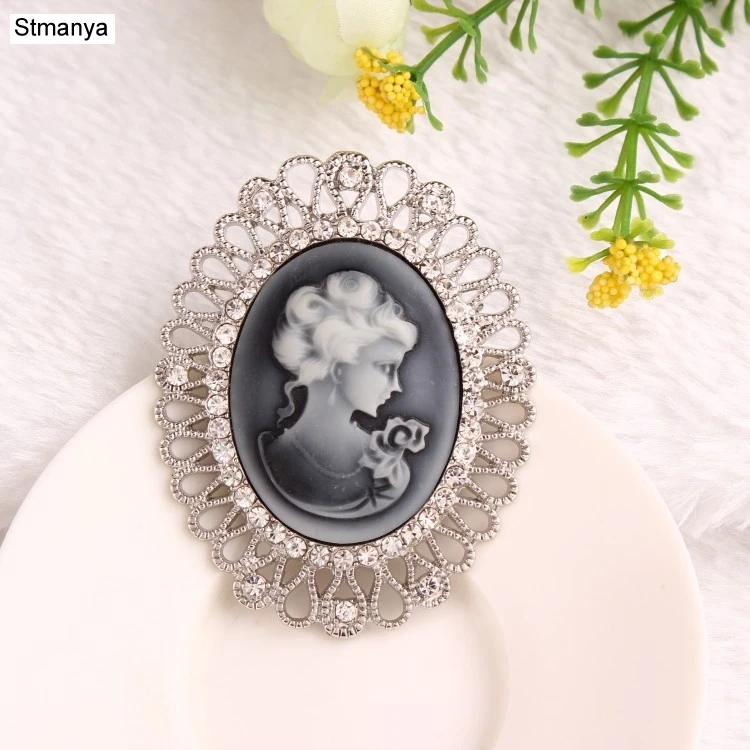 

Clear Austria Crystal Rhinestone Vintage Style Fashion Victorian Style Cameo Brooch Lady Scarf Brooch Pins Hot Selling 15047