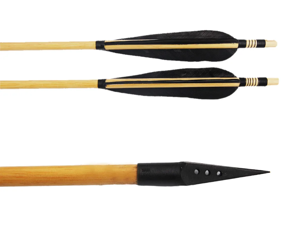 Black feather three-hole wooden arrow