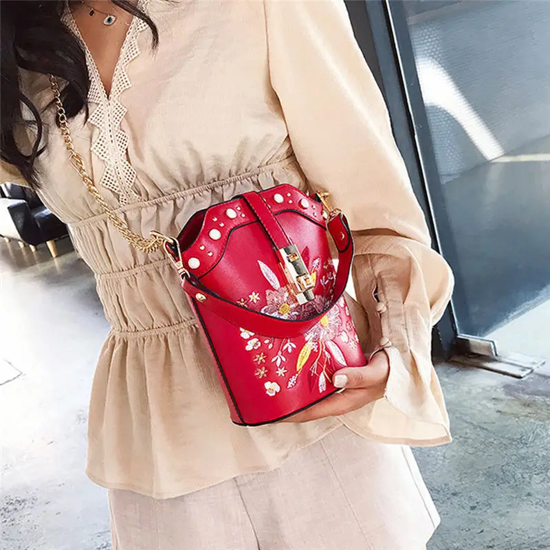  Embroidery Pearl Female Shoulder Bag Crossbody Bag for Women 2019 Messenger Bags women's bag bolsa feminina sac a main 30AP0320