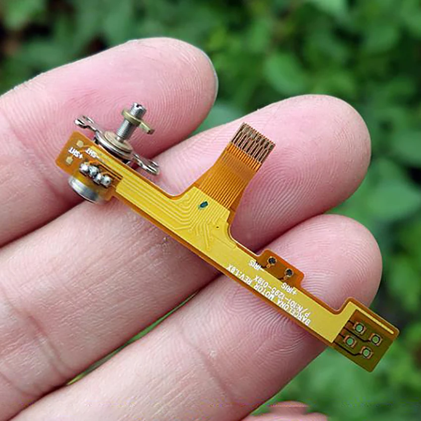 

DC 5V 6MM Stepper Motor 2- Phase 4-Wire Micro Stepper Motor Precision Motor for Camera Focusing Lever with Metal Slider