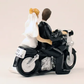 

Synthetic Resin Motorcycle Synthetic Resin Bride&Groom Cake Topper Wedding Decoration Figurine Casamento Mariage
