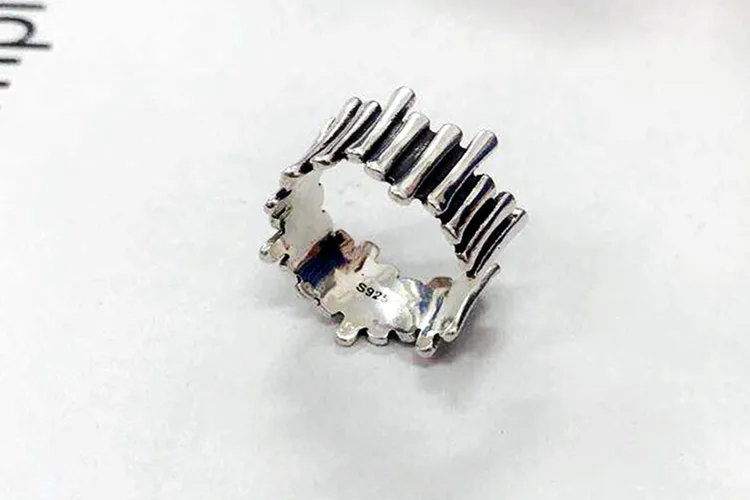 10343164874_1039125567