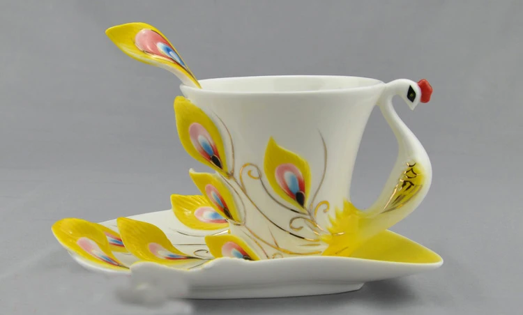 3D hand painted ceramic creative peacock cup bone porcelain coffee cup band spoon Valentine s Day