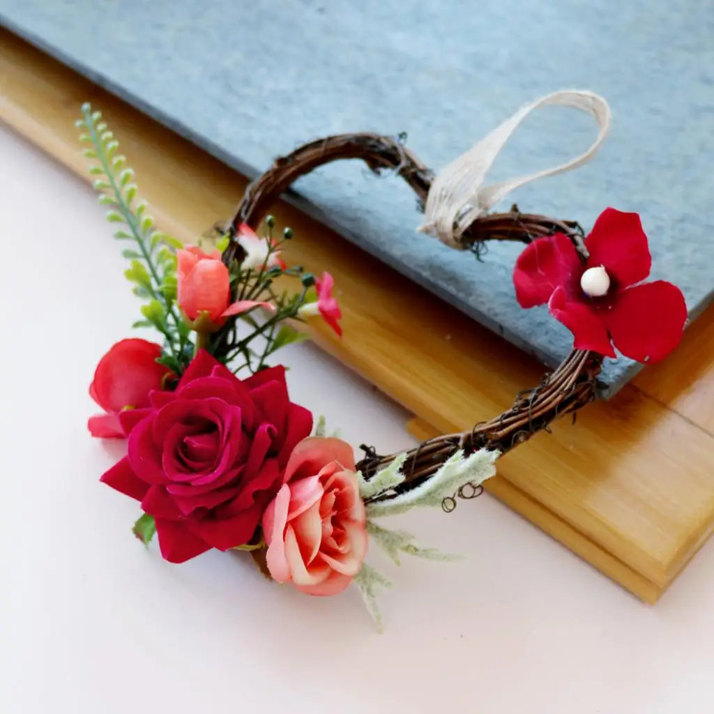 Heart Rattan Artificial Rose Flower Blossom Wreath Garland Chair Door Wall Decor