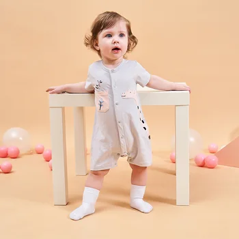 

Baby clothes girl cartoon romper baby giraffe romper front open buckle baby clothes boy baby jumpsuit CHD10080