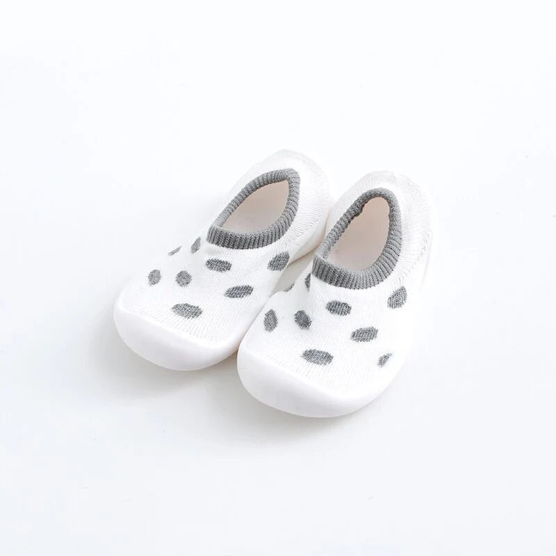 Обувь для маленьких девочек и мальчиков; мягкие удобные детские летние носки-тапочки с леопардовым принтом; обувь для первых шагов; нескользящие носки; обувь для малышей