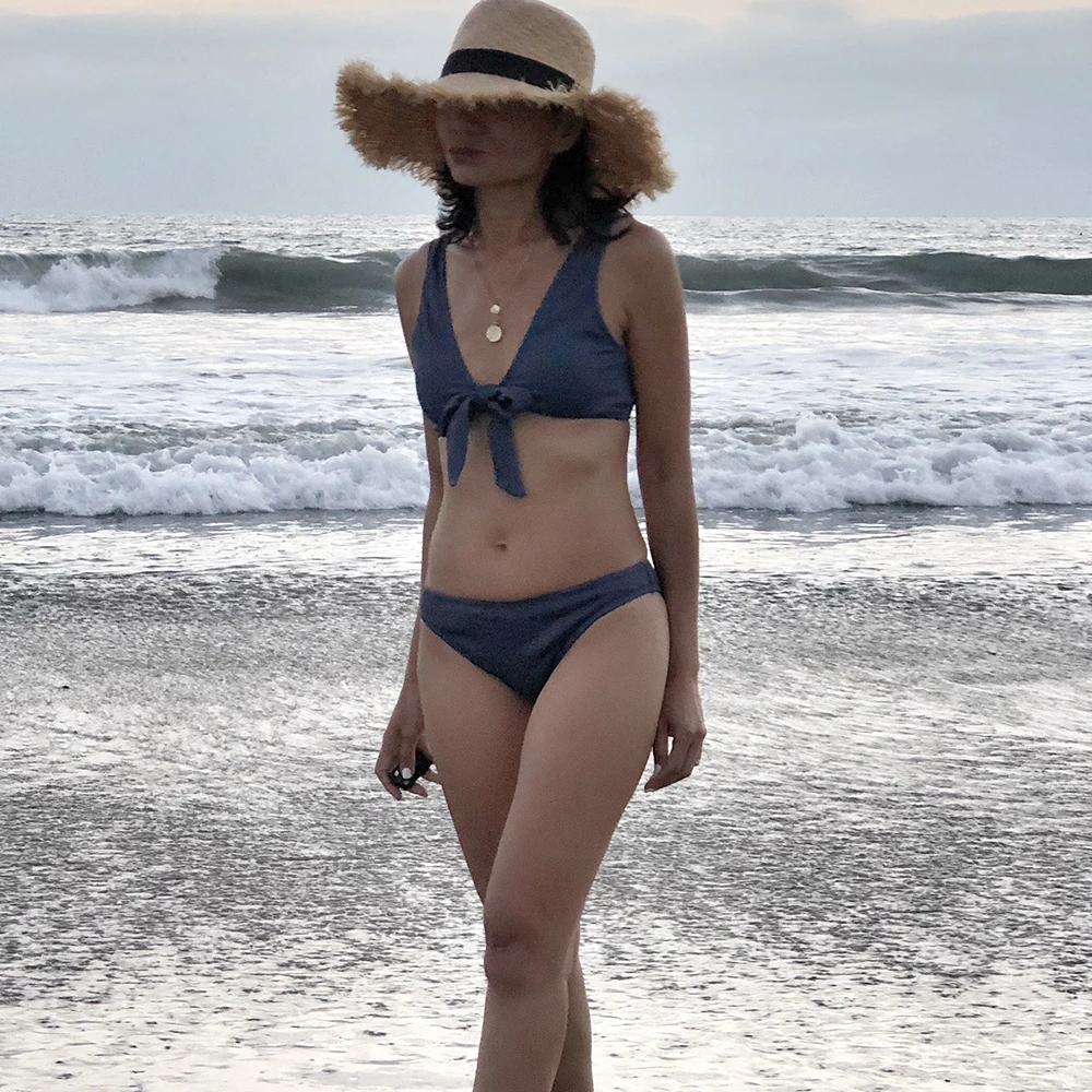CUPSHE Deep Love Solid Bikini Set Women Blue Summer V-neck Bow Thong Two Pieces Swimsuit 2019 Beach Bathing Suit Swimwear CUPSHE Deep Love Solid Bikini Set Women Blue Summer V-neck Bow Thong Two Pieces Swimsuit 2019 Beach Bathing Suit Swimwear
